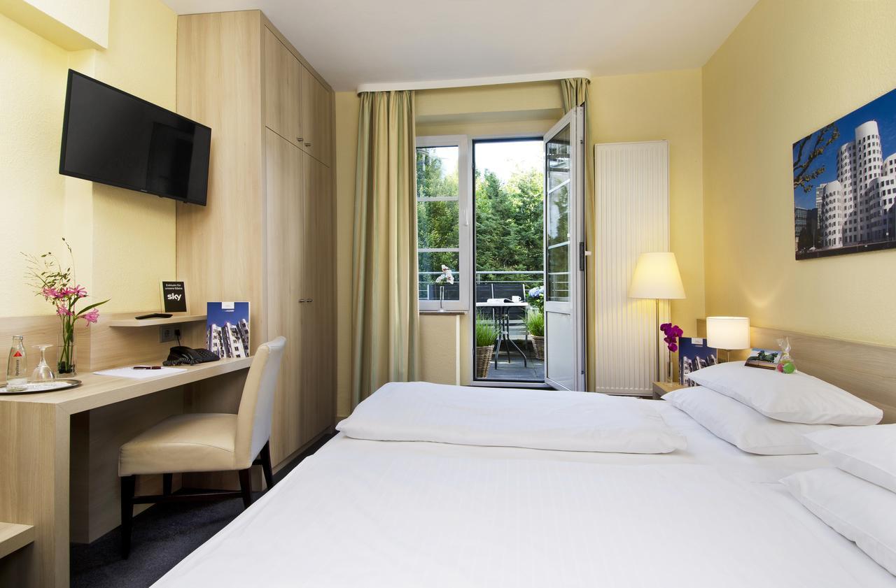 Hotel Am Hofgarten Düsseldorf Extérieur photo